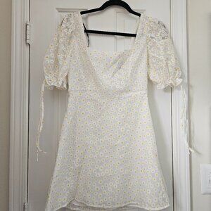 Forever 21 White Dress Size S